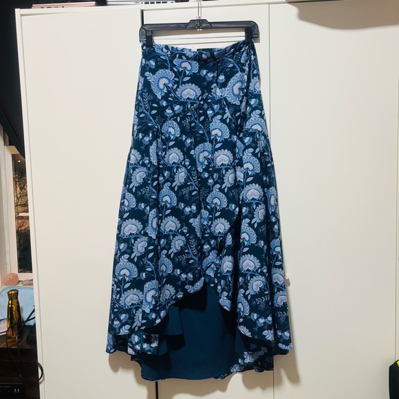 Elegant Asymmetrical Blue Floral Skirt - Picture 3 of 8